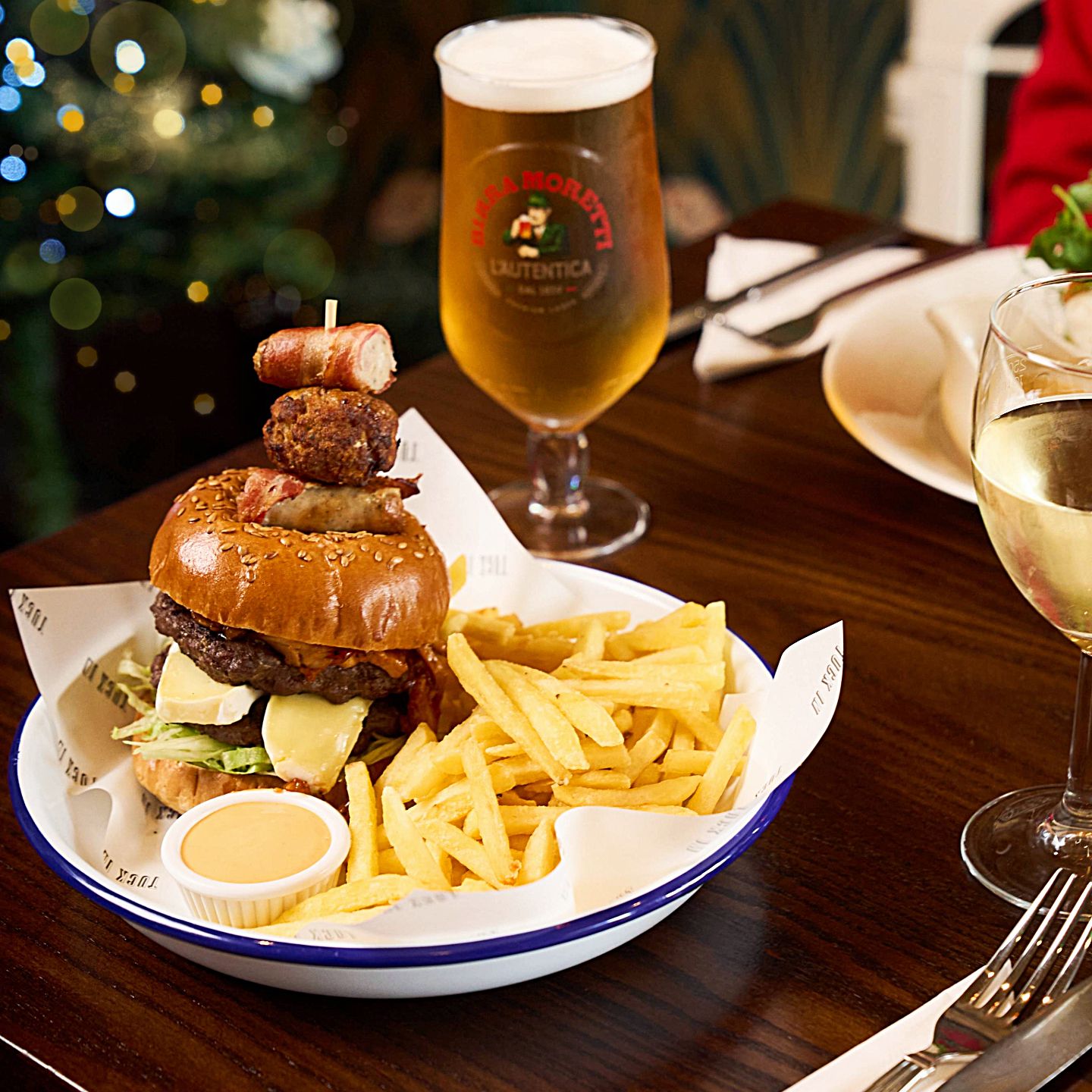 Festive Lunch & Dinner at The Calder and Hops in Wakefield